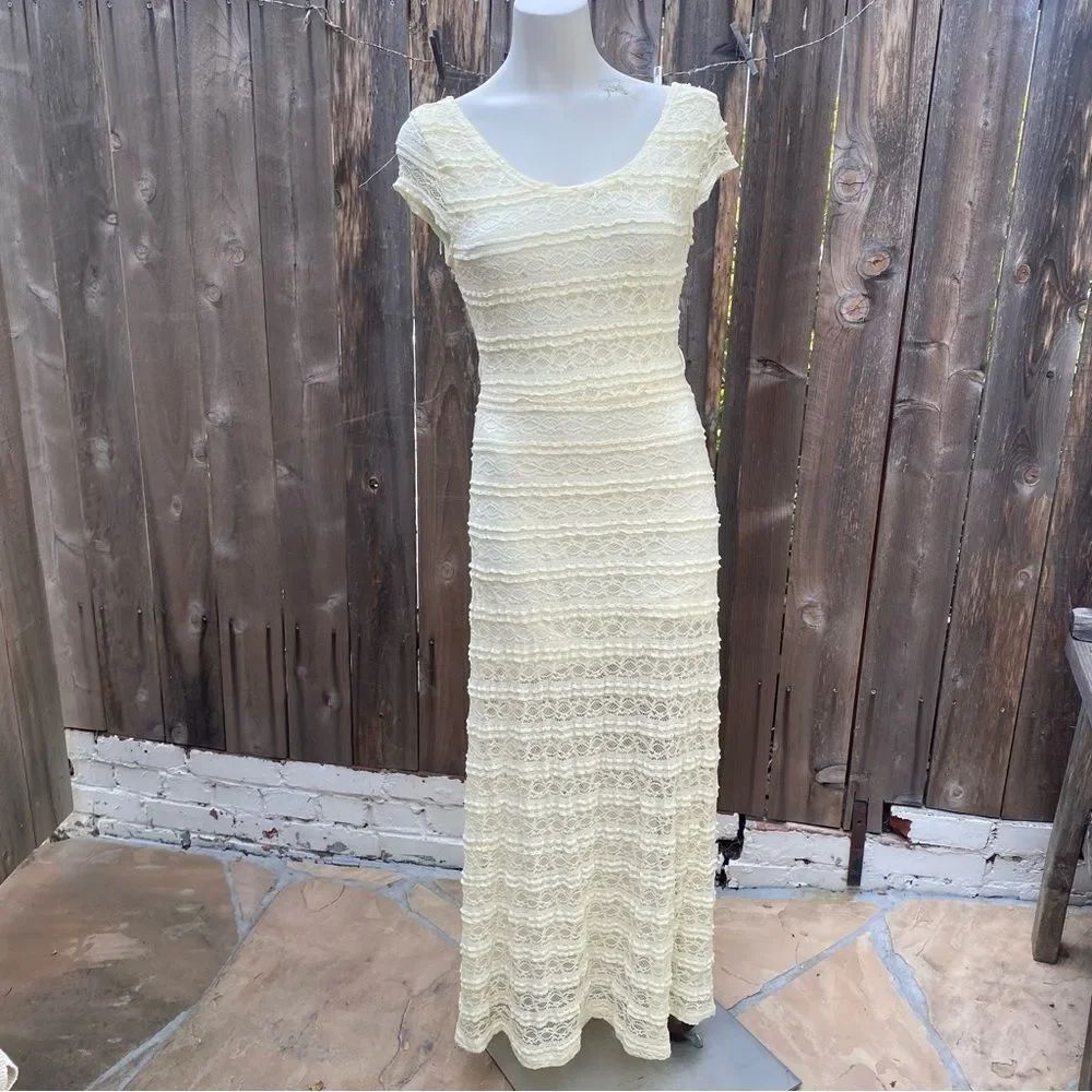 YA LOS ANGELESāY2K vintage Cream yellow Lace Maxi Dress size medium